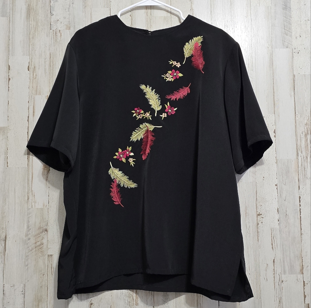 BonWorth Vintage Black Embroidered Feathers Floral Short Sleeve Blouse Plus Size
